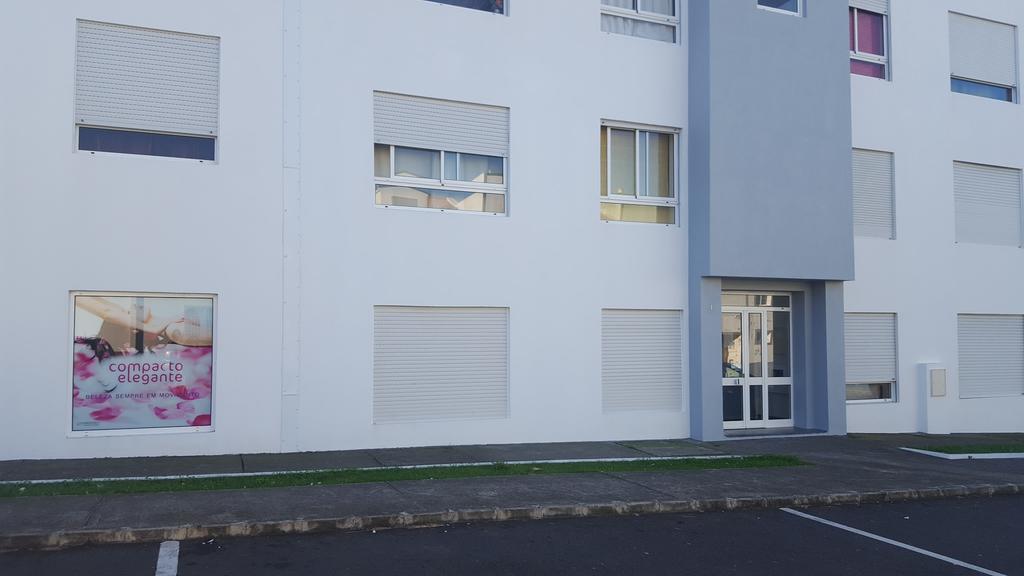 Apartamento Moderno e Elegante Ponta Delgada Exterior foto